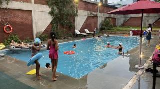 Taj Waves - Royal Pool Paradise Retreat - 0