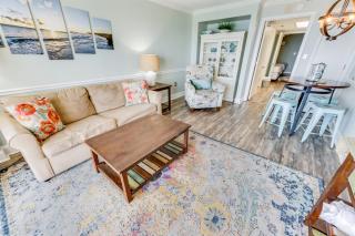 1BR at Sandy Beach Resort, Oceanfront View, Pools! - 1