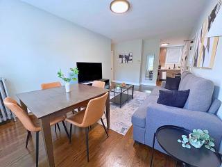 Modern 2BR Haven in Chicago - Cullom C1 - 6