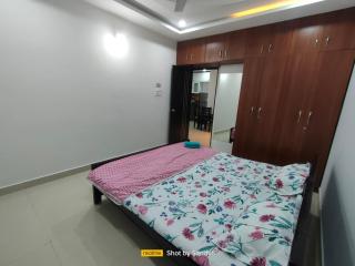 Cozy 3BHK Stay Near US Consulate, Nallagandla - 7