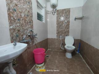 Cozy 3BHK Stay Near US Consulate, Nallagandla - Hyderabad - 2