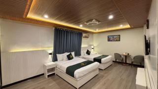 The Minimalist F-7 Markaz - 7