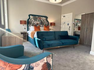 The Tontine Hotel - 8