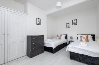 Spacious Apartment- First Direct Arena - Central Station - 0