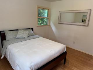 Harbor View - Newly Renovated - 1