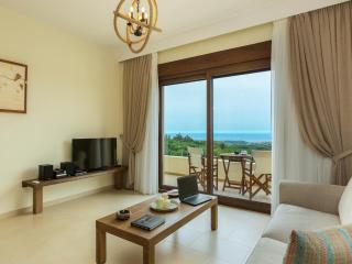 New villa with private pool, privacy, near sea and Arkadi monastery on NW coast - Roúpai - 3