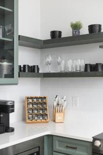 Condo with Free Parking, 3 miles Downtown, near Restaurants - 1