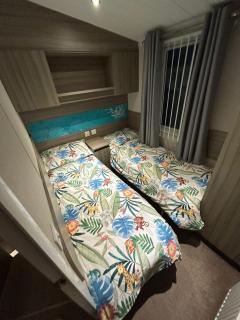 Lyons Robin Hood - 3 Bedroom Static Caravan - 3