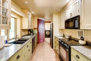 Hamlin Lake Retreat Spacious Stay for Groups! - 2