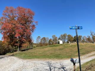 Rose Hill Farm Retreat in Amish Community - 8