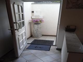 Tranquil Getaway in Scenic Roes - 5