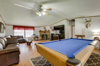 Play Games, Bike and Unwind Cleveland Family Home! - Cleveland - 7