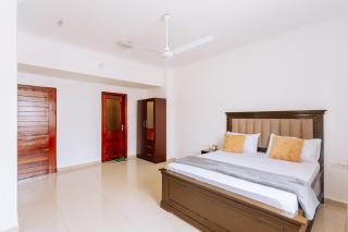 Sea Breeze Apartment with 3BRs-Pool Walk to Beach, Gen Set - 8