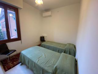 Taylors apartment - 1