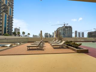 BLVD - Scenic View Stay with Pool and Gym Access - 2