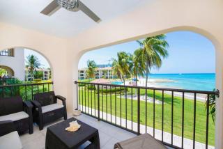 Georgetown Villas #202 Oceanfront on 7 Mile Beach - 3