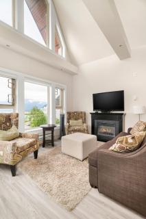 3BR Lake Home Amazing View - 6