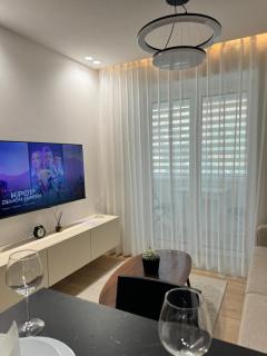 LoHa Luxury Apartment 2 - 7