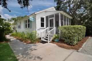 Sea Glass Cottage - Folly Beach - 3