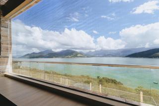Casa com Piscina Aquecida, Churrasqueira e Vista - 1
