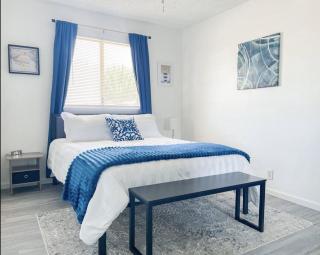Trendy Ivy 2-bedroom - 5
