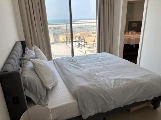 By The Beach Huge Apartment - Ras al Khaimah - 9