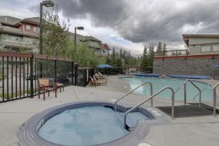 Alpine Vista - Family Fun Pool & Hot Tub - Canmore - 9