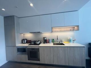 Brand New Luxurious CF centre 1B1B - Richmond - 4