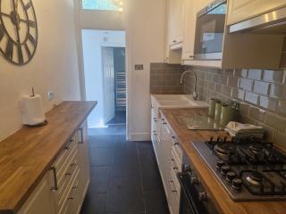 Lovely 3 Bed Wimbledon & Garden - 8