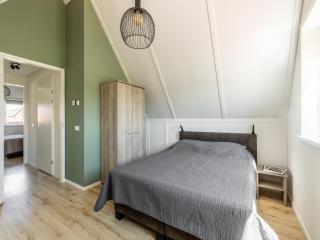 Holiday Home in Scherpenisse near Oosterschelde, cleaning included - 4