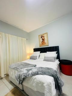 AAA Luxury Homes - 5