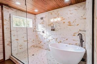 Modern Cabin with Sauna, Tub, Firepit and Views - 6