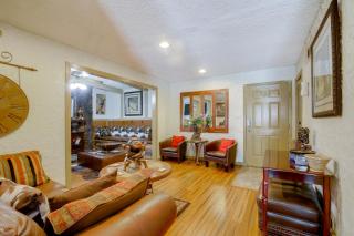 Cozy Corner in Memphis - 4 Miles to Graceland! - 4