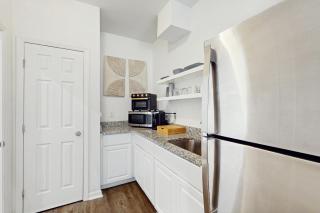 Bowen Village 2118A - 2