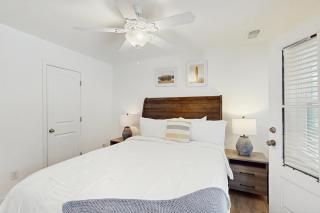 Bowen Village 6110 - 6