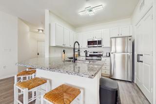 Bowen Village 1206 - 5