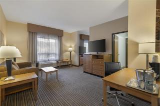 Best Western Royal Plaza Hotel and Trade Center - 7