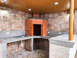 Casa con Piscina Privada, Asadero Bbq y 4 cuartos en Guayaquil - 2