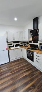 Ground floor outdoor ease - Cardiff - 9