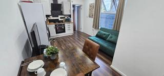Ground floor outdoor ease - Cardiff - 5