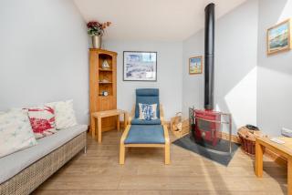 Cascade - Saundersfoot - 1