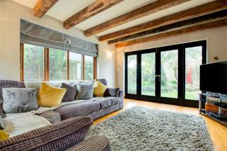 Wall Cottage - 9