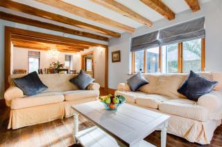 Wall Cottage - 4