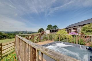 Threshing Barn - Bampton - 8