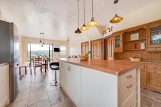 Greengrove Farmhouse Glasallt - 2