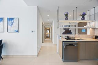 4BR Burj & Fountain View Luxe - 3