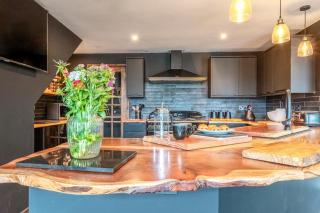Rock House - 5