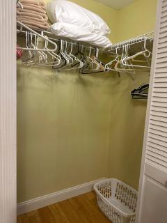 Roomy Recently Renovated Apt. - Naples - 2