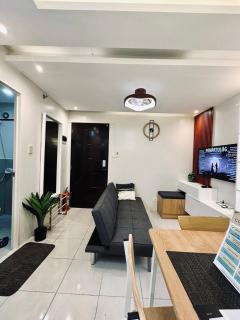 2 Bedroom Elegant Condo Cebu - 5