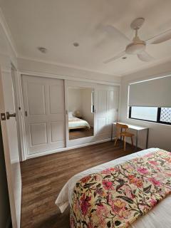 Self-Contained 2BR Guest Suite with On-site Parking - 4